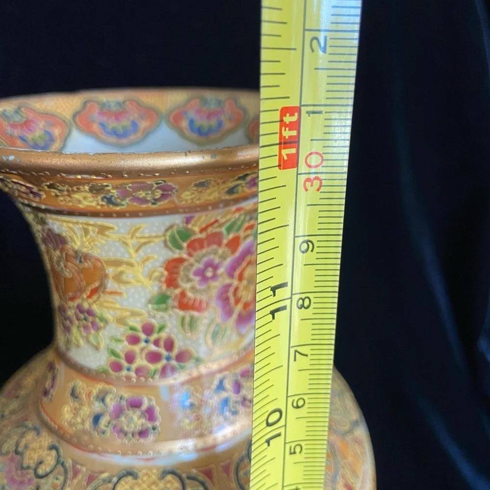 Royal Satsuma Vase Gold Embossed Moriage Geishas & Garden 12